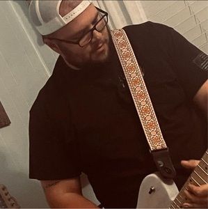 Meet your Posher, Joshua